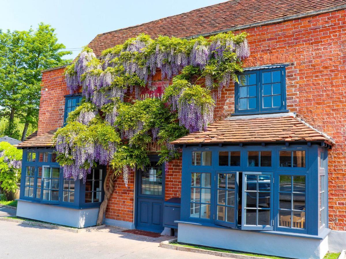 Bed and Breakfast The Broad Leys Aylesbury  Exterior foto